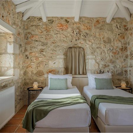 Gagouinos Cottage Koríthion Extérieur photo